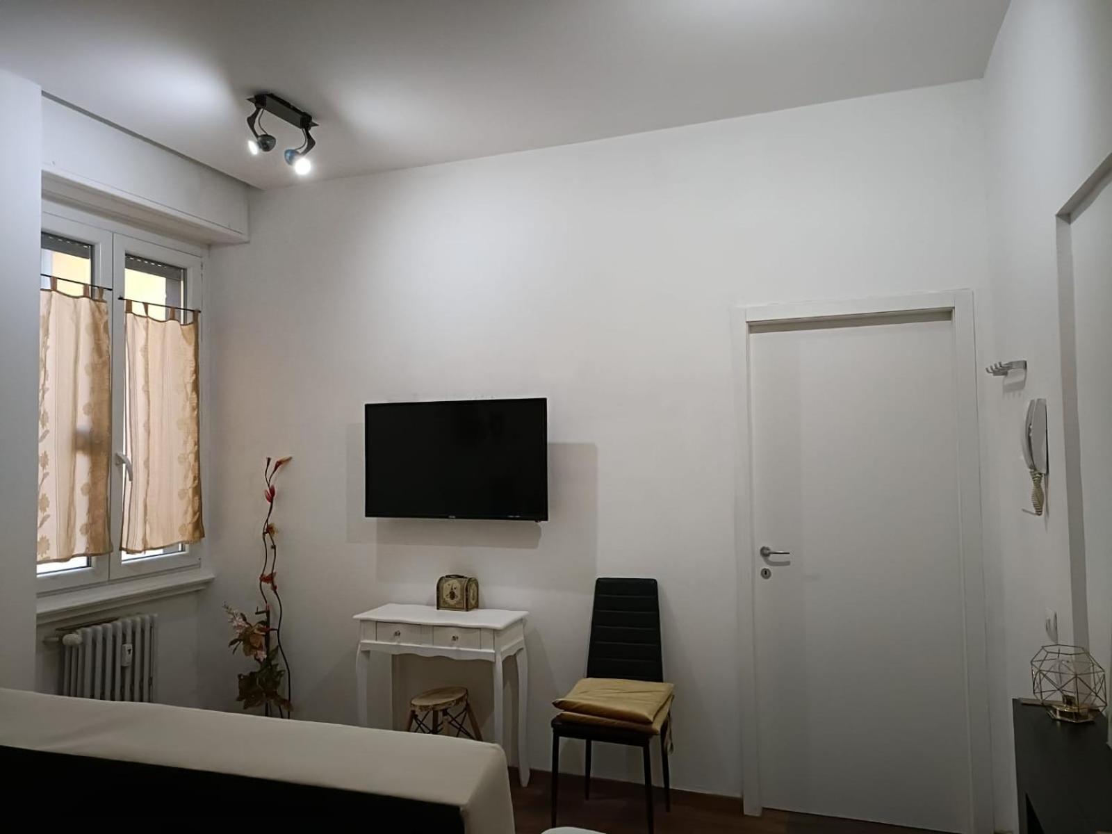 Lovely Apartment Piatti Duomo Milano Dış mekan fotoğraf