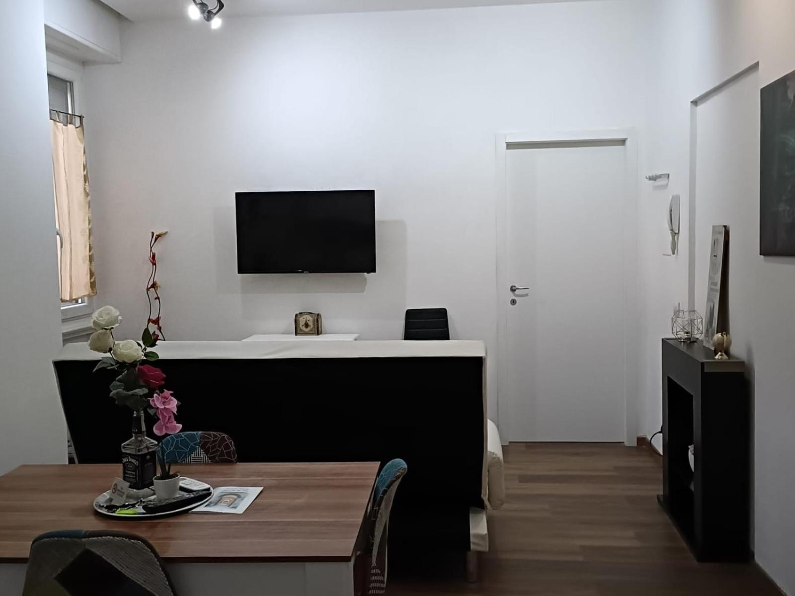 Lovely Apartment Piatti Duomo Milano Dış mekan fotoğraf